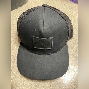 The North Face trucker hat OS